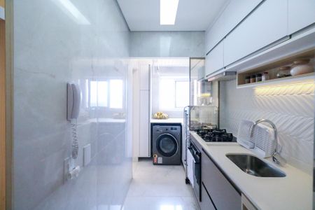 Apartamento à venda com 67m², 2 quartos e 2 vagasCozinha