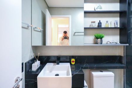 Apartamento à venda com 67m², 2 quartos e 2 vagasBanheiro Social