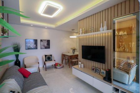 Apartamento à venda com 67m², 2 quartos e 2 vagasSala