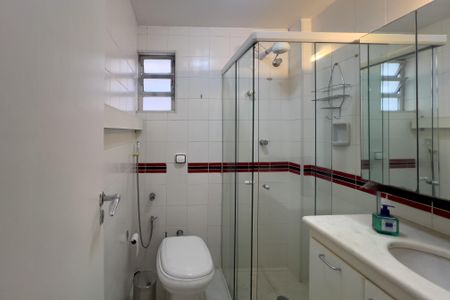 Apartamento à venda com 133m², 3 quartos e 1 vaga Apartamento à venda com 133m², 3 quartos e 1 vagaBanheiro