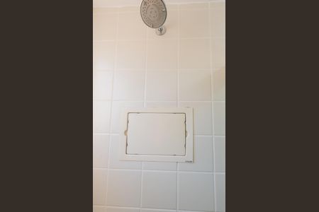 Apartamento à venda com 56m², 2 quartos e 1 vaga Apartamento à venda com 56m², 2 quartos e 1 vagaBanheiro