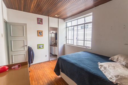 Apartamento à venda com 130m², 4 quartos e 1 vagaSuíte