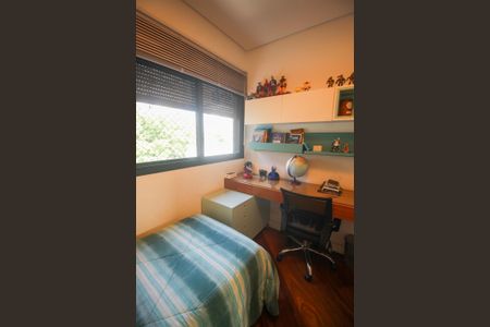 Apartamento à venda com 158m², 4 quartos e 2 vagasQuarto