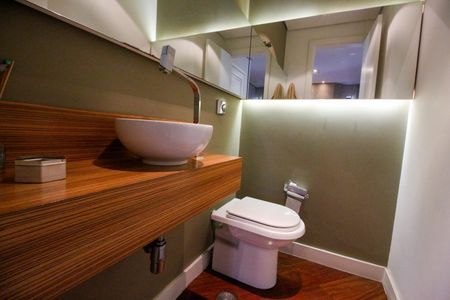 Apartamento à venda com 158m², 4 quartos e 2 vagasLavabo