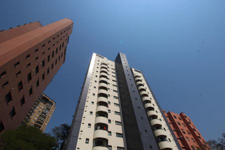 Apartamento à venda com 158m², 4 quartos e 2 vagasFachada do bloco