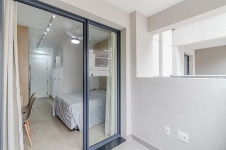 Varanda de kitnet/studio para alugar com 1 quarto, 25m² em Perdizes, São Paulo