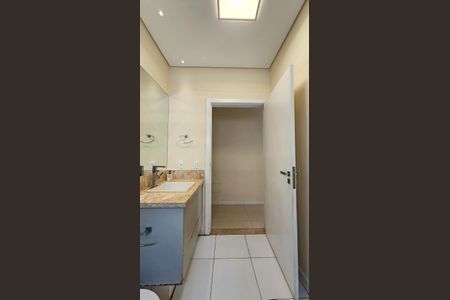 Casa à venda com 160m², 3 quartos e 2 vagas Casa à venda com 160m², 3 quartos e 2 vagasBanheiro do Quarto 2
