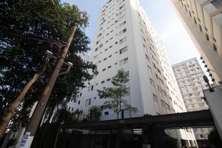 Apartamento à venda com 117m², 3 quartos e 1 vaga Apartamento à venda com 117m², 3 quartos e 1 vagaFachada