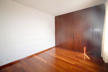 Apartamento à venda com 117m², 3 quartos e 1 vaga Apartamento à venda com 117m², 3 quartos e 1 vagaSuíte