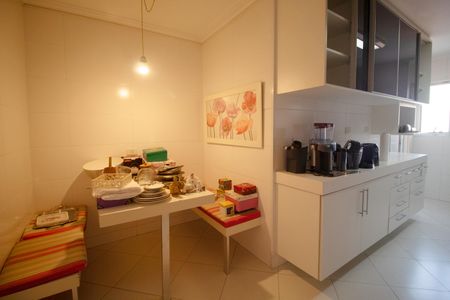 Apartamento à venda com 117m², 3 quartos e 1 vaga Apartamento à venda com 117m², 3 quartos e 1 vagaCozinha