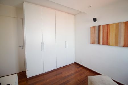 Apartamento à venda com 117m², 3 quartos e 1 vaga Apartamento à venda com 117m², 3 quartos e 1 vagaQuarto 1