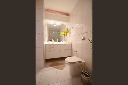 Apartamento à venda com 117m², 3 quartos e 1 vaga Apartamento à venda com 117m², 3 quartos e 1 vagaBanheiro Social