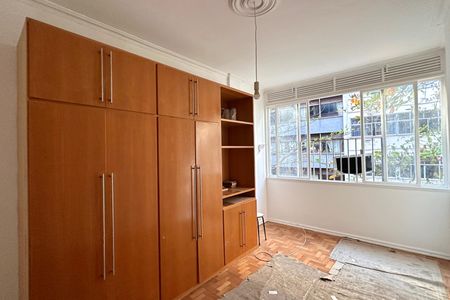 Apartamento à venda com 115m², 3 quartos e 1 vaga Apartamento à venda com 115m², 3 quartos e 1 vagaQuarto 02