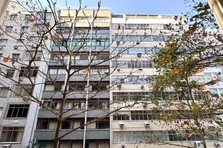 Apartamento à venda com 115m², 3 quartos e 1 vaga Apartamento à venda com 115m², 3 quartos e 1 vagaQuarto 01