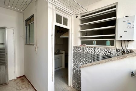 Apartamento à venda com 115m², 3 quartos e 1 vaga Apartamento à venda com 115m², 3 quartos e 1 vagaÁrea de Serviço