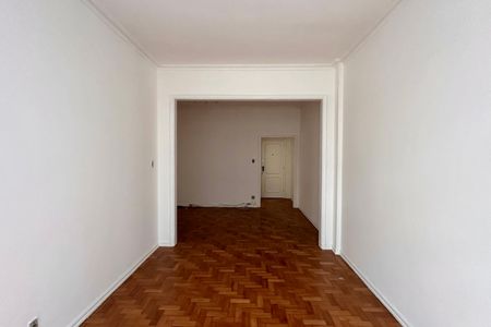Apartamento à venda com 115m², 3 quartos e 1 vaga Apartamento à venda com 115m², 3 quartos e 1 vagaSala