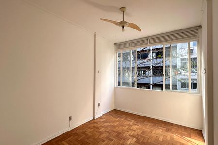 Apartamento à venda com 115m², 3 quartos e 1 vaga Apartamento à venda com 115m², 3 quartos e 1 vagaQuarto 01