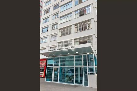 Apartamento à venda com 86m², 2 quartos e sem vaga Apartamento à venda com 86m², 2 quartos e sem vagaFachada