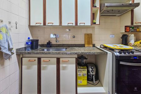 Apartamento para alugar com 113m², 2 quartos e 2 vagas Apartamento para alugar com 113m², 2 quartos e 2 vagasCozinha