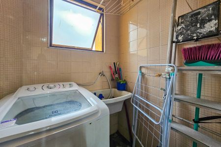 Apartamento para alugar com 113m², 2 quartos e 2 vagas Apartamento para alugar com 113m², 2 quartos e 2 vagasÁrea de serviço