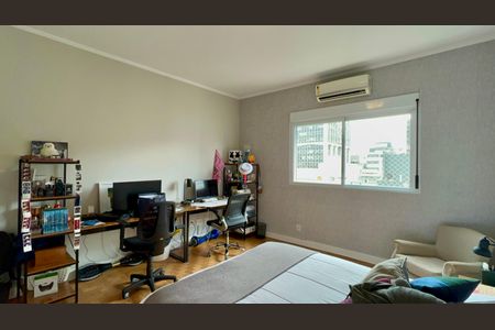 Apartamento para alugar com 264m², 4 quartos e 2 vagas Apartamento para alugar com 264m², 4 quartos e 2 vagasQuarto 3