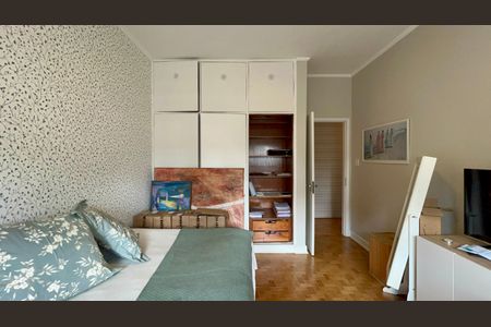 Apartamento para alugar com 264m², 4 quartos e 2 vagas Apartamento para alugar com 264m², 4 quartos e 2 vagasQuarto 2