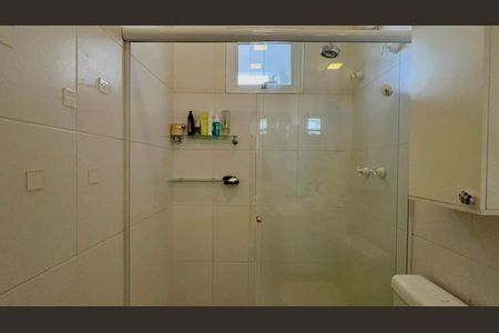 Apartamento para alugar com 264m², 4 quartos e 2 vagas Apartamento para alugar com 264m², 4 quartos e 2 vagasBanheiro Social