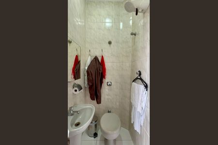 Apartamento para alugar com 264m², 4 quartos e 2 vagas Apartamento para alugar com 264m², 4 quartos e 2 vagasBanheiro de serviço