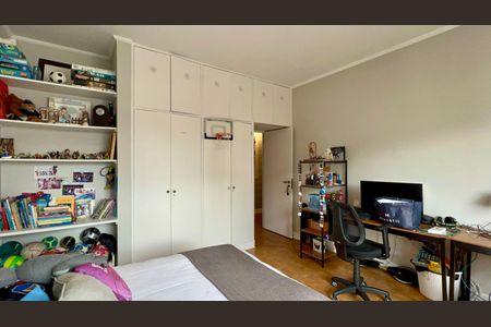 Apartamento para alugar com 264m², 4 quartos e 2 vagas Apartamento para alugar com 264m², 4 quartos e 2 vagasQuarto 3