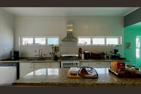 Apartamento para alugar com 264m², 4 quartos e 2 vagas Apartamento para alugar com 264m², 4 quartos e 2 vagasCozinha