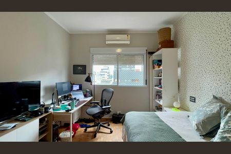 Apartamento para alugar com 264m², 4 quartos e 2 vagas Apartamento para alugar com 264m², 4 quartos e 2 vagasQuarto 2