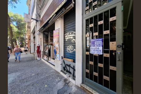 Apartamento à venda com 28m², 1 quarto e sem vagaPlaca