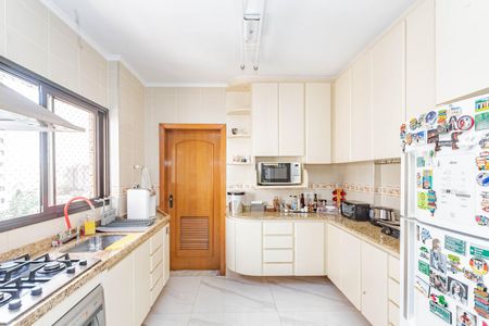 Apartamento à venda com 120m², 3 quartos e 3 vagasCozinha