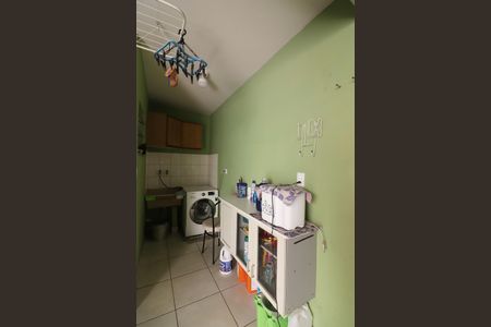 Casa à venda com 216m², 3 quartos e 2 vagasÁrea de Serviço