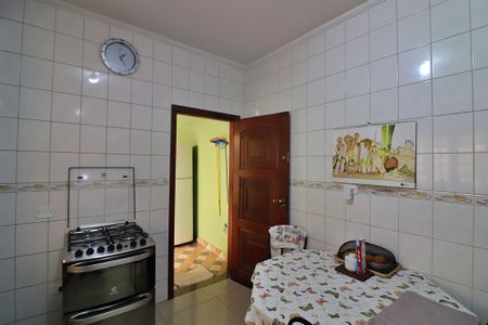 Casa à venda com 216m², 3 quartos e 2 vagasCozinha