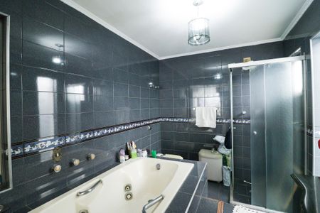 Casa à venda com 350m², 4 quartos e 2 vagas Casa à venda com 350m², 4 quartos e 2 vagasBanheiro da Suíte 4