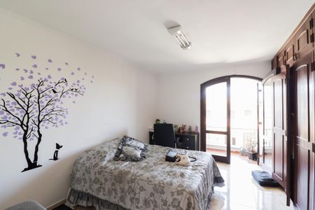 Casa à venda com 350m², 4 quartos e 2 vagas Casa à venda com 350m², 4 quartos e 2 vagasSuíte 1