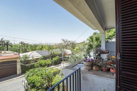 Casa à venda com 350m², 4 quartos e 2 vagas Casa à venda com 350m², 4 quartos e 2 vagasSuíte 1