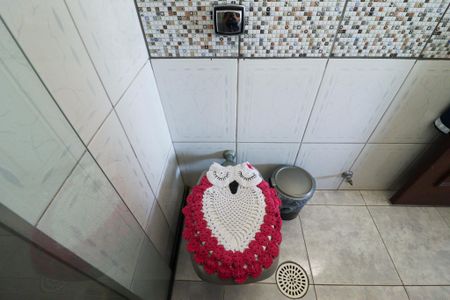 Casa à venda com 350m², 4 quartos e 2 vagas Casa à venda com 350m², 4 quartos e 2 vagasBanheiro da Suíte 1