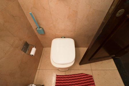 Casa à venda com 350m², 4 quartos e 2 vagas Casa à venda com 350m², 4 quartos e 2 vagasLavabo