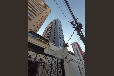 Apartamento à venda com 70m², 3 quartos e 1 vaga Apartamento à venda com 70m², 3 quartos e 1 vagaFachada