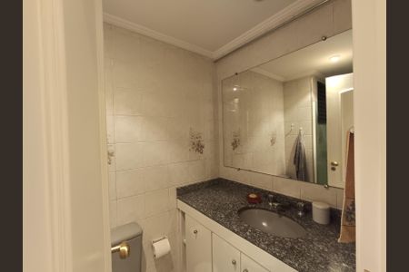 Apartamento à venda com 70m², 3 quartos e 1 vaga Apartamento à venda com 70m², 3 quartos e 1 vagaBanheiro da Suíte