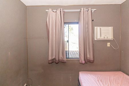 Quarto 1 de casa para alugar com 2 quartos, 80m² em Bento Ribeiro, Rio de Janeiro