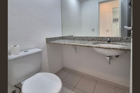 Apartamento para alugar com 70m², 2 quartos e 1 vaga Apartamento para alugar com 70m², 2 quartos e 1 vagaBanheiro Social