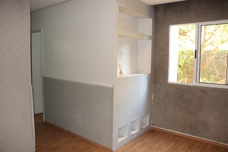 Sala de apartamento para alugar com 2 quartos, 45m² em Jardim Central, Cotia