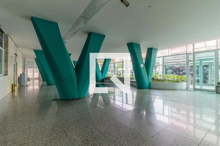 Apartamento à venda com 105m², 2 quartos e sem vaga Apartamento à venda com 105m², 2 quartos e sem vagaHall de entrada