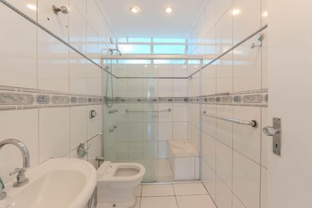 Apartamento à venda com 105m², 2 quartos e sem vaga Apartamento à venda com 105m², 2 quartos e sem vagaBanheiro