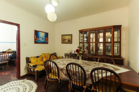 Casa à venda com 120m², 3 quartos e 3 vagasSala