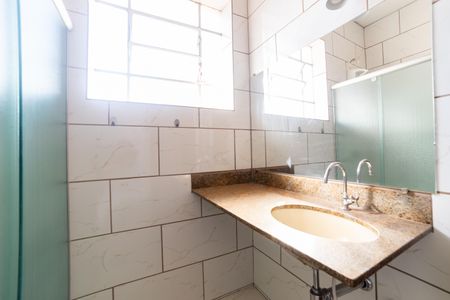 Apartamento à venda com 75m², 3 quartos e 1 vaga Apartamento à venda com 75m², 3 quartos e 1 vagaBanheiro Social