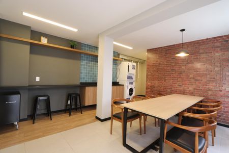 Apartamento para alugar com 62m², 2 quartos e sem vagaÁrea comum - Lavanderia Coletiva